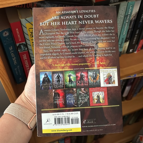 Crown of Midnight - original cover - Picture 2 of 3